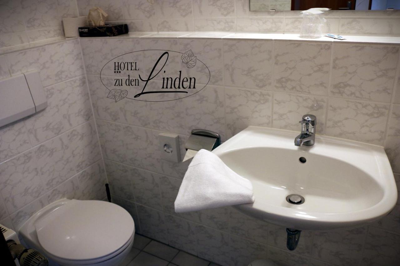 Hotel Zu Den Linden ヴァッハトベルク エクステリア 写真