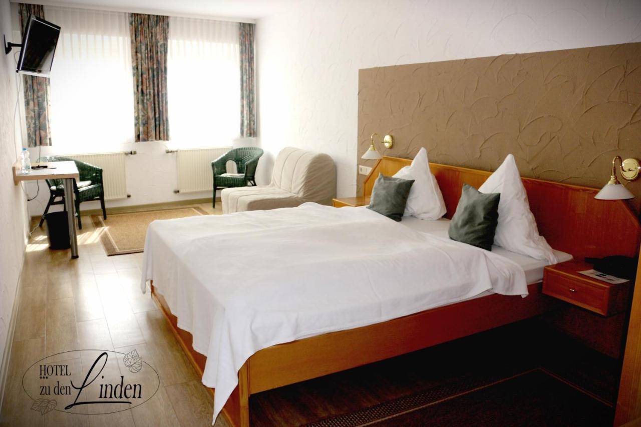 Hotel Zu Den Linden ヴァッハトベルク エクステリア 写真