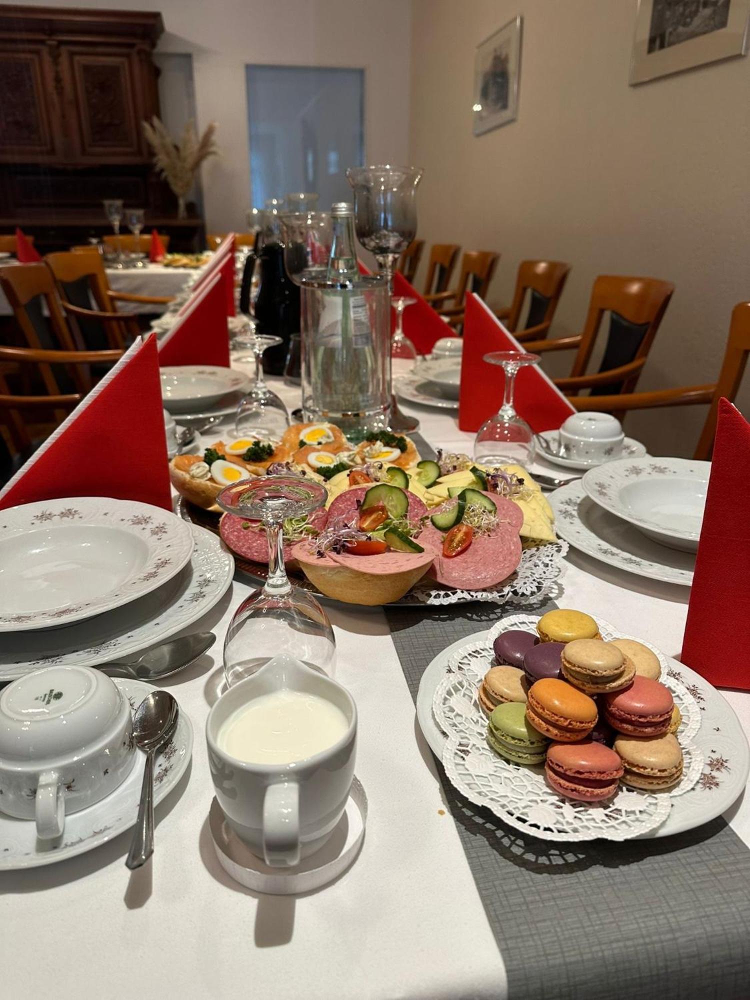 Hotel Zu Den Linden ヴァッハトベルク エクステリア 写真
