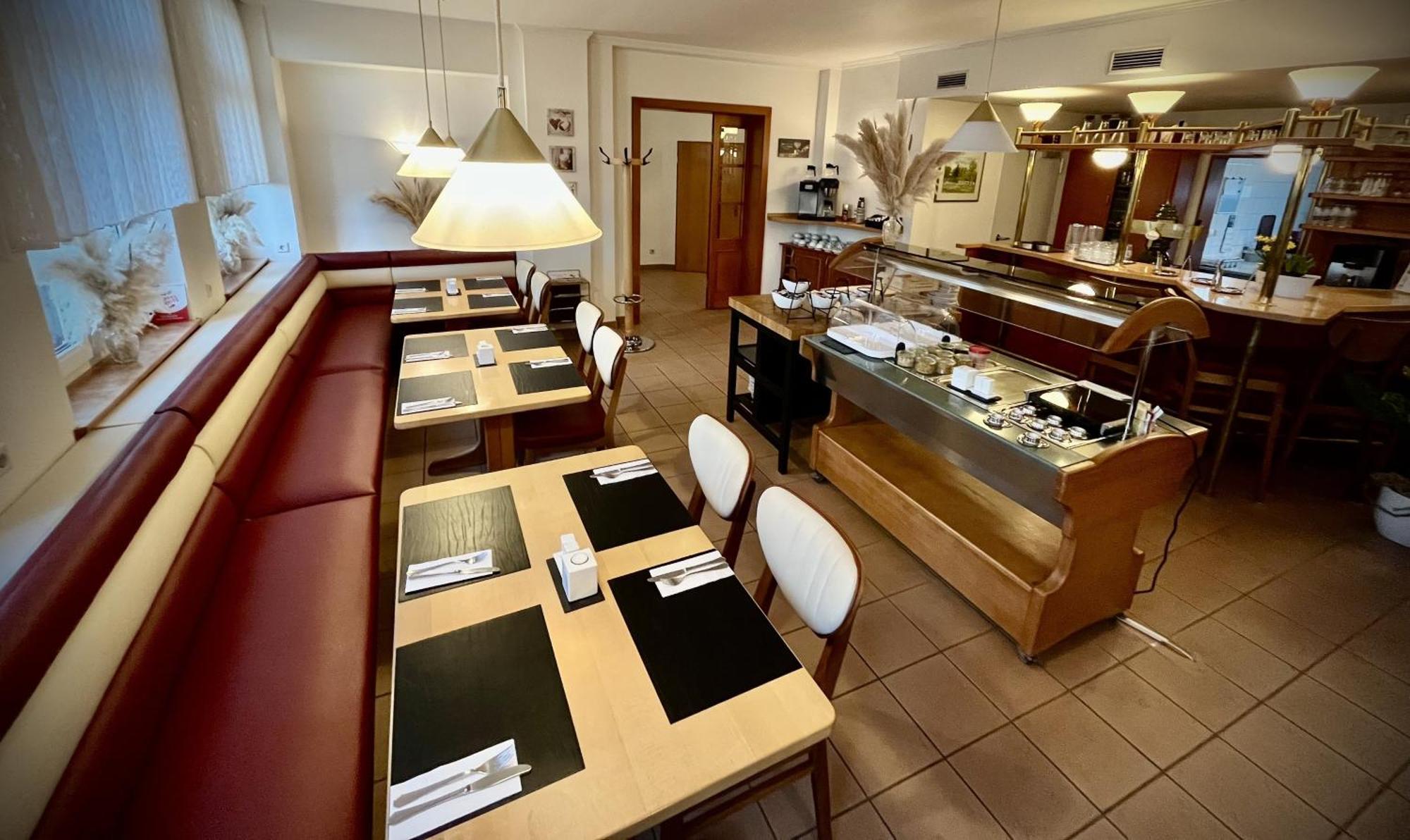Hotel Zu Den Linden ヴァッハトベルク エクステリア 写真
