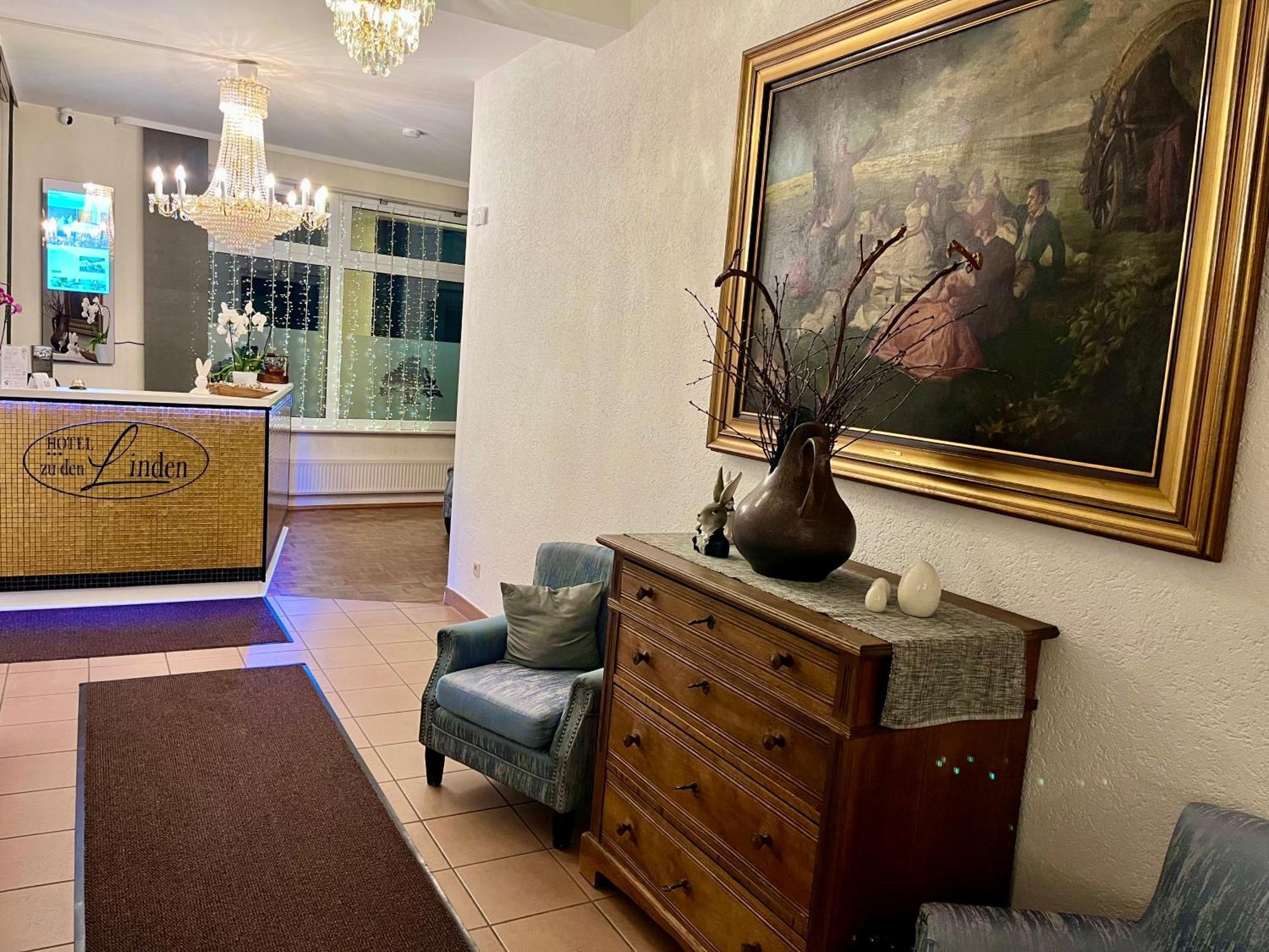 Hotel Zu Den Linden ヴァッハトベルク エクステリア 写真