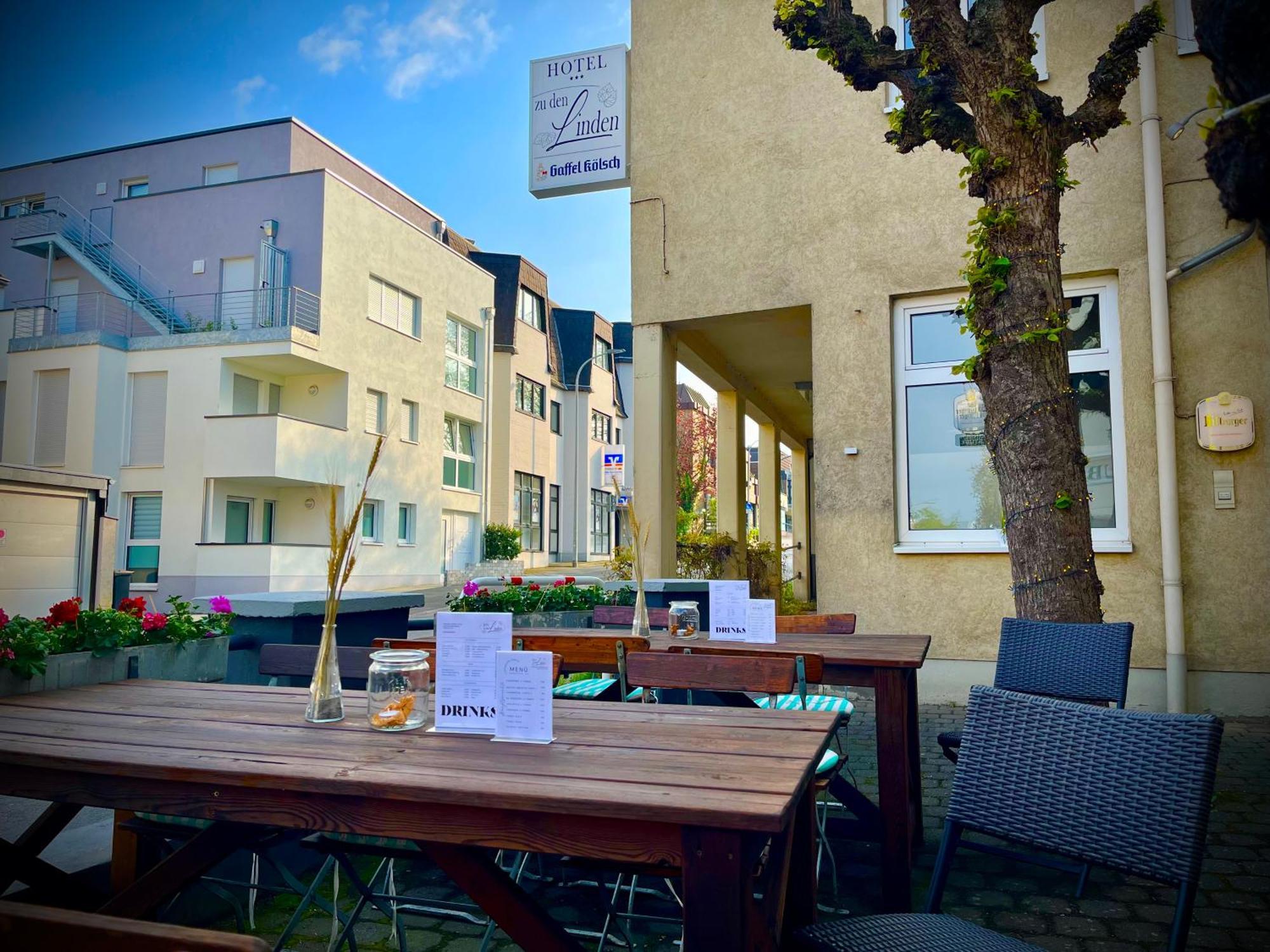 Hotel Zu Den Linden ヴァッハトベルク エクステリア 写真